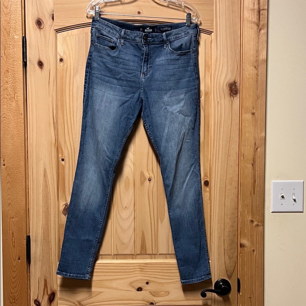 Hollister Women's Denim High-Rise Super Skinny Jeans 15